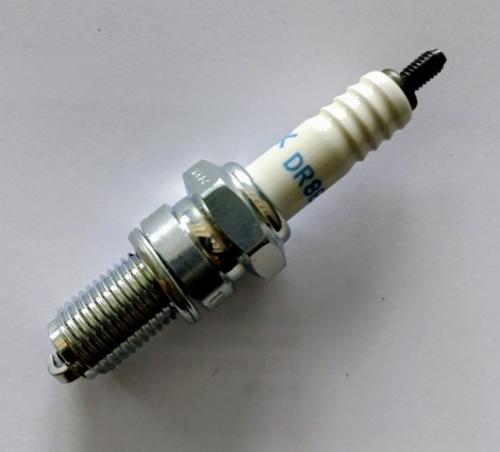 Spark plug NGK DR8ES-L Honda.